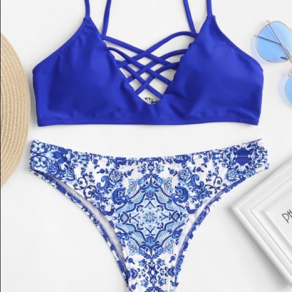 Other - 💙 NWT Royal blue cross-cross bikini